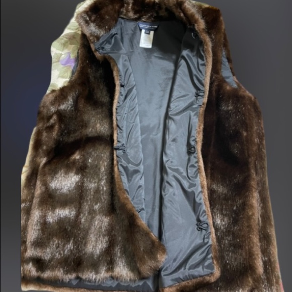 Jones New York Signature Faux Fur Vest Size PL/G